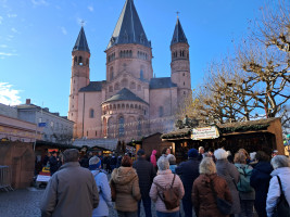 Eingang zum Historischen Weihnachtsmarkt, bereits ab 11:00 Uhr geöffnet