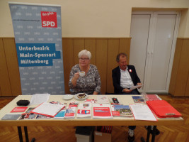 Die Standbesetzung Michaela und Armin